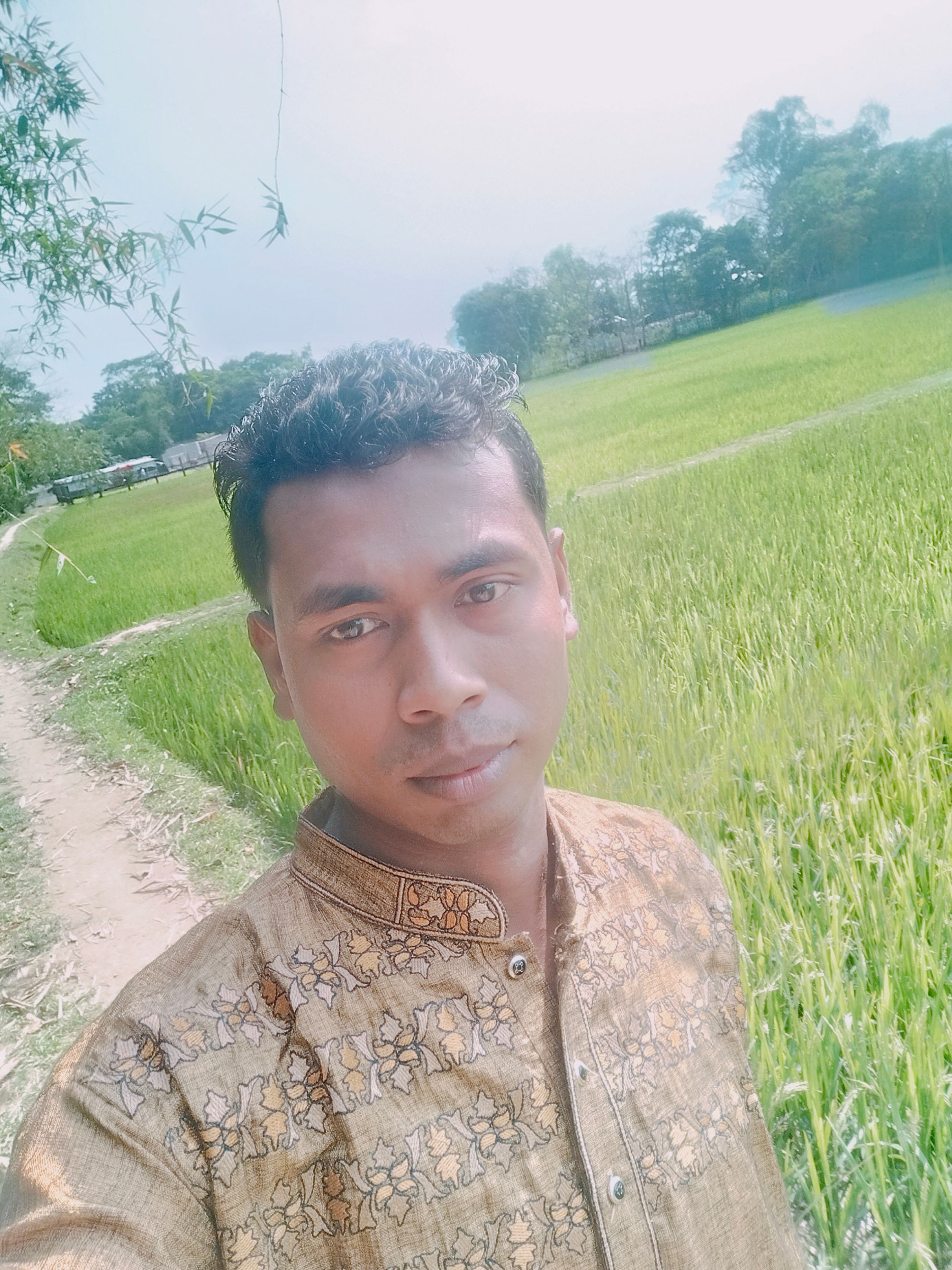 Check out Sujon (@01_sujon) on Linkme