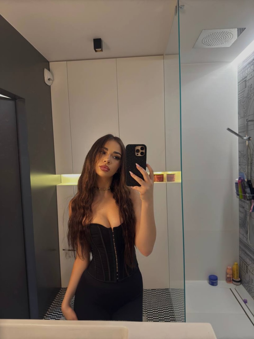 Check out Julka Guzik (@julka_guzik_) on Linkme