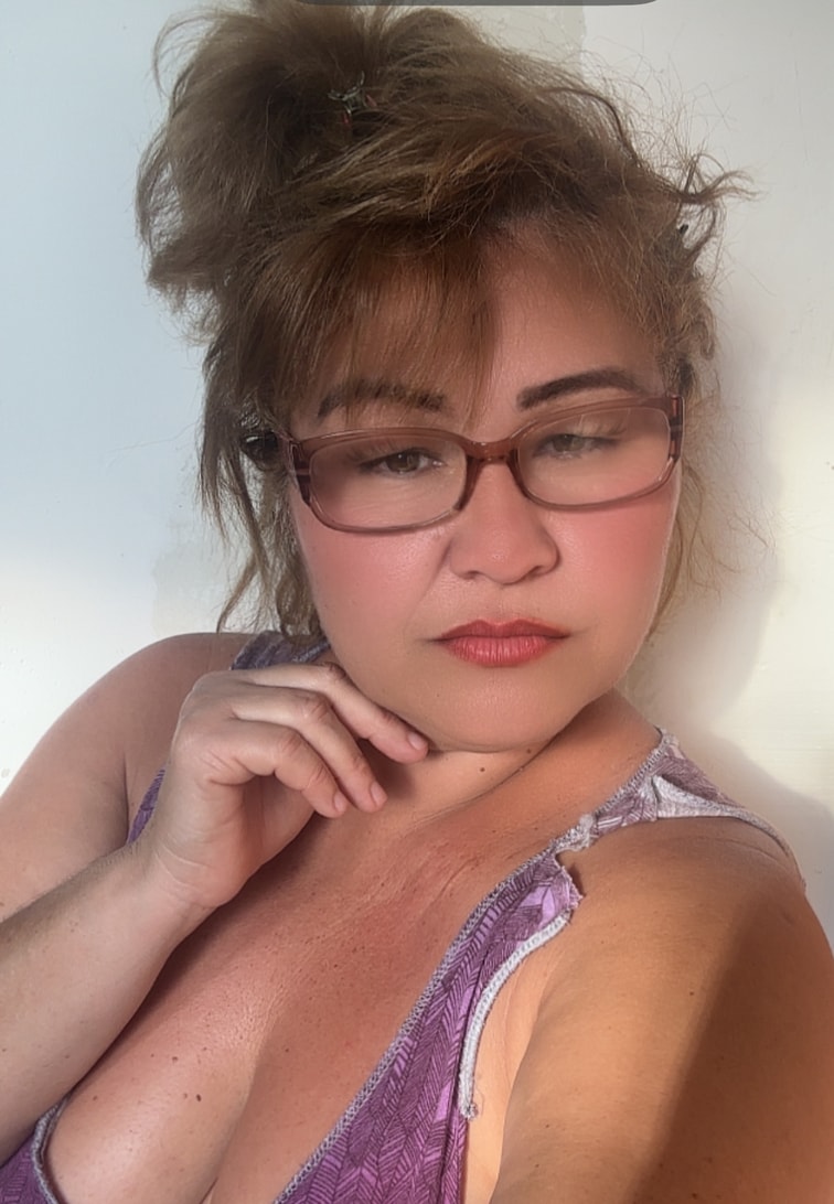 Check out Mary Viana (@mryaviana) on Linkme